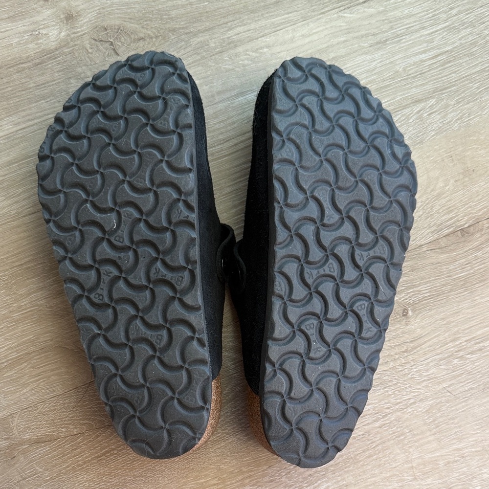 Birkenstock Soft Footbed: Black Suede - Picture 3 of 8